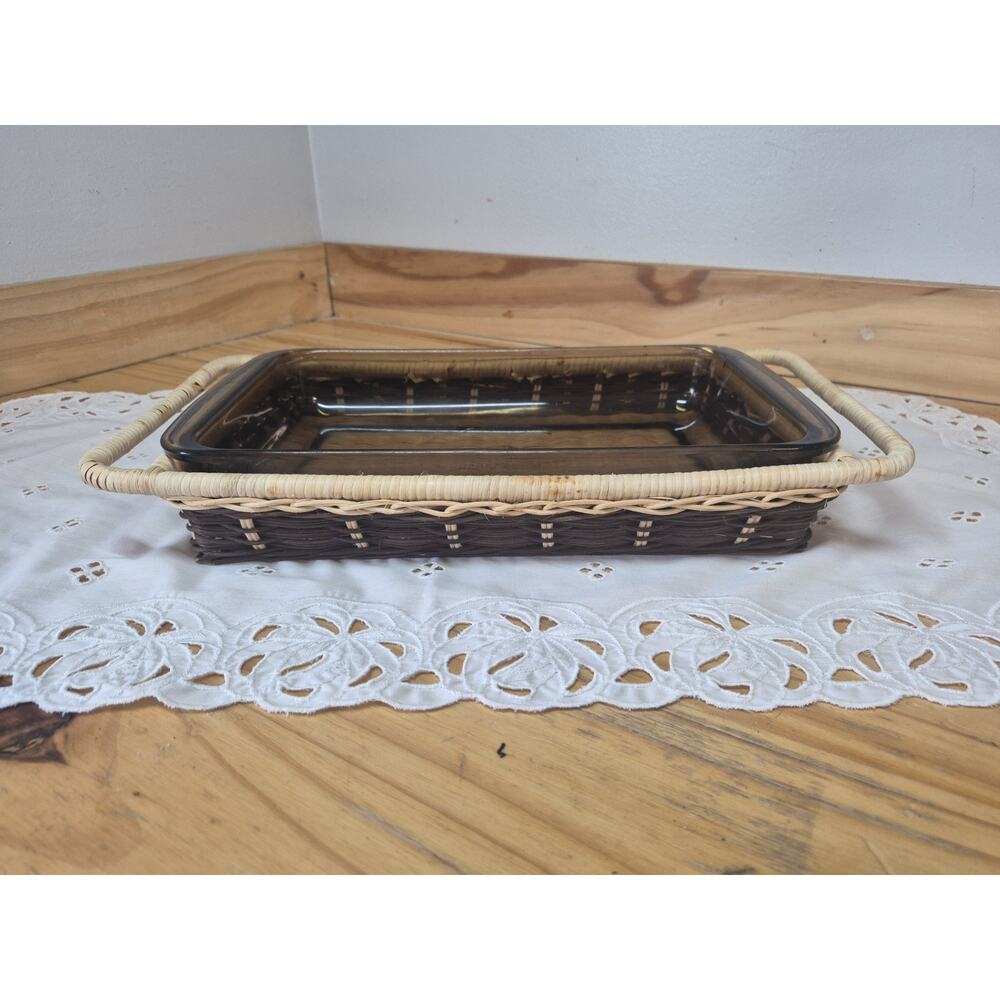 Vintage Pyrex Fireside Naturals 9.5 ×7 in Amber Dish with Rattan Basket